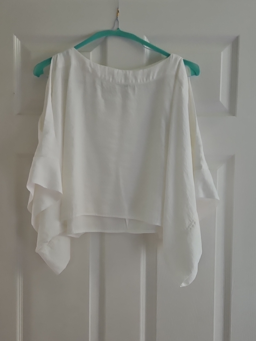 HYFVE White Off-Shoulder Draped Crop Top, Size Medium